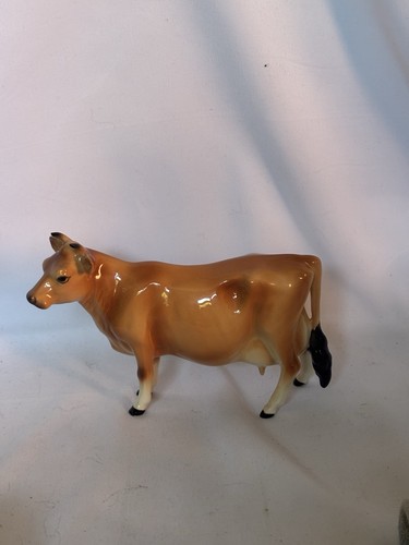 China cow figurine 6 - china, 6”l