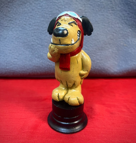 Muttley figure with base - muttley,