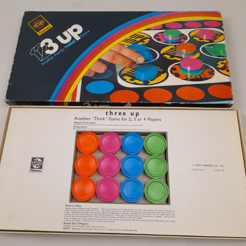 Three board gamey - 3,