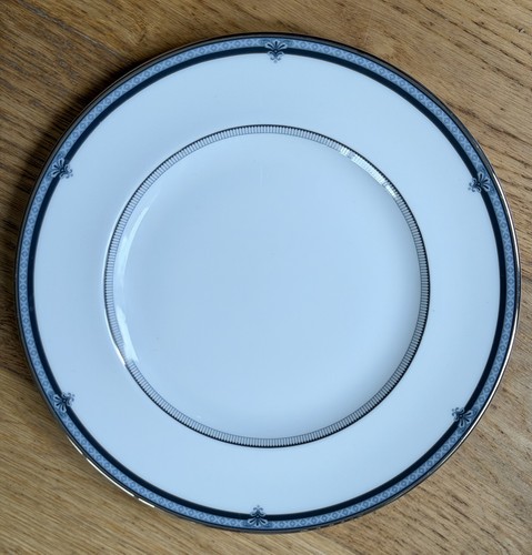 Royal doulton countess - royal, blue