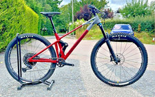 Mondraker RAZE R Red Grey MEDIUM 29" TRAIL BIKE EX SHOP DISPLAY UNUSED 