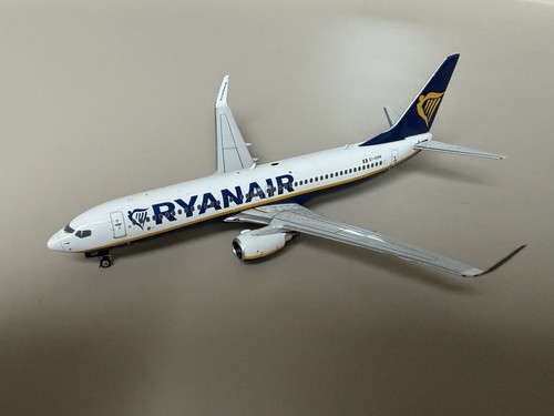 Phoenix models ryanair - phoenix,