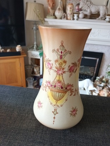 Crown devon blush etna vase - devon,