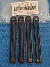 FRONT DOOR CUSHION HINGE