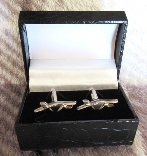 Jaguar cufflinks - (item2393), xf