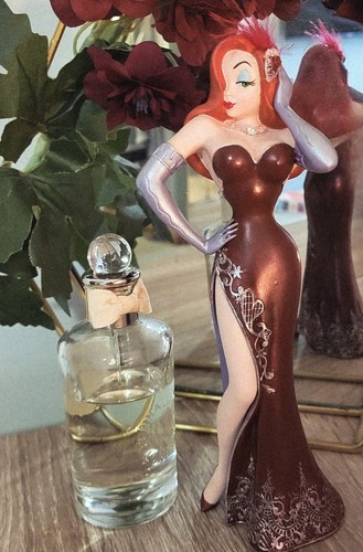 Disney showcase jessica rabbit - disney,