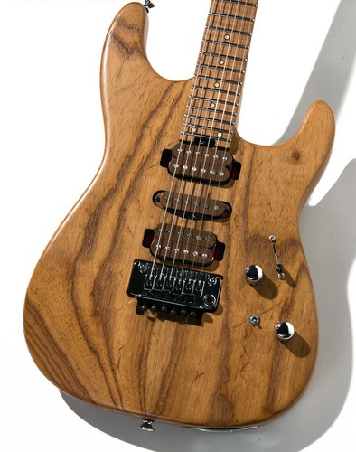 Charvel custom shop - charvel,