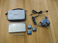 Silver Nintendo DS lite