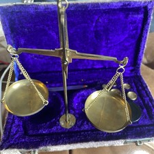 GOLDSMITH JEWELLERY Apothecary