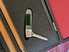 Deconstructable  HENNIS   JADE