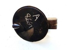 008046589  Fuel door Gas cover