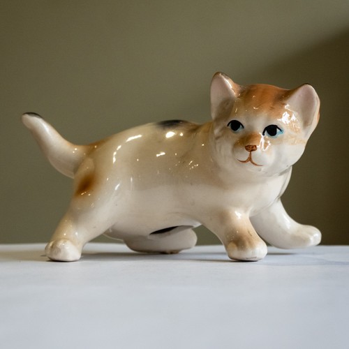 Vintage ceramic cat figurine - ceramic,