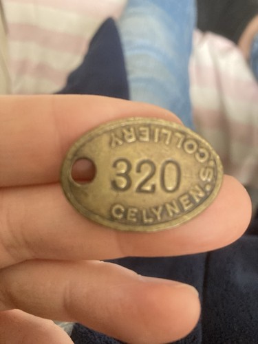 Celynen colliery 320 miners - s,