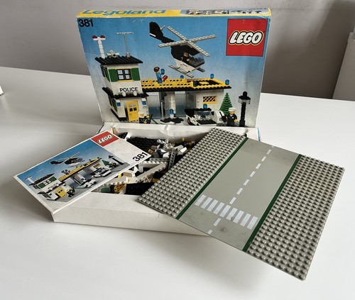 Lego 381 police headquarters - 381,