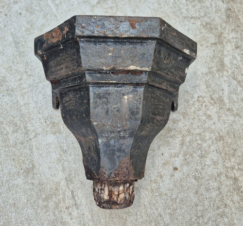 Antique cast iron rain - rain, hopper