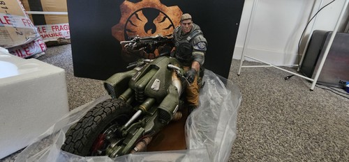 Gears war collector s - 4, collector's