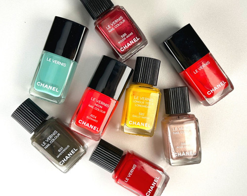 Chanel vernis nail polish - chanel,