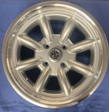SET MGB SEBRING ALLOY WHEELS 8