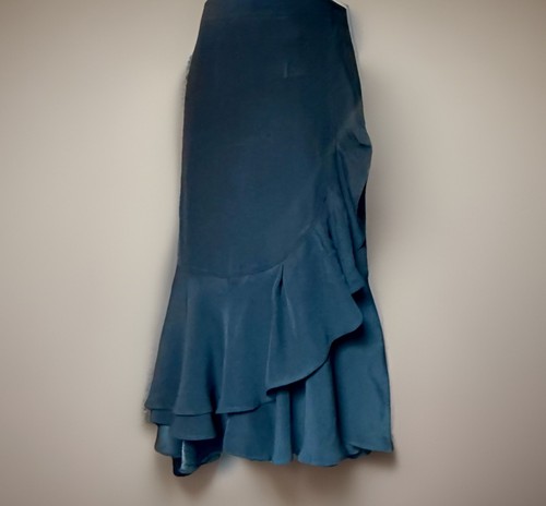 Nwts ann taylor ruffled midi - ruffled,