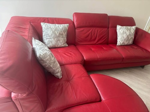 Red leather corner - red,