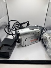 Hitachi DZ-BX37E DVD Camcorder