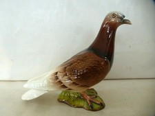 Beswick pigeon 1383 - red, brown