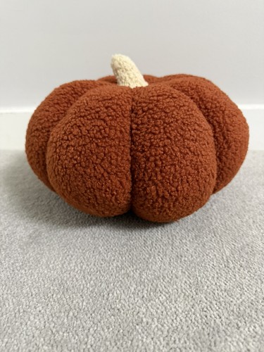 Ohs boucle pumpkin cushion - boucle,