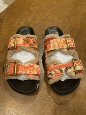 Ladies sandals