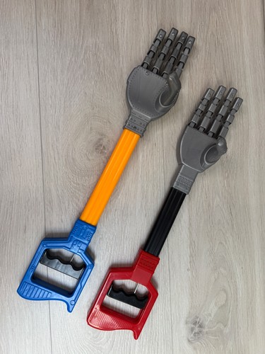 Kids robotic hand grabber - x,