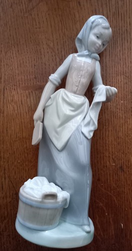 Lladro nao daisa 186 wash - lladro,