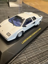 1/43 IXO LAMBORGHINI COUNTACH LP 400S