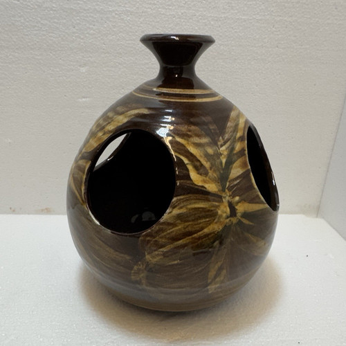 Vintage studio pottery - studio,