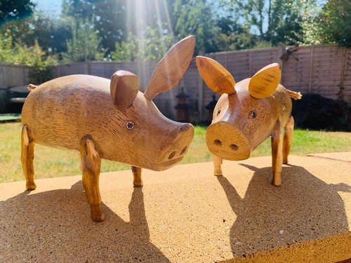 Plain pig statue - statue, brown