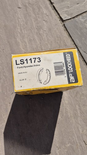 Set brake shoes ap - of,