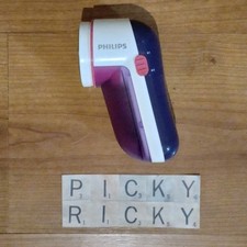 Philips GC026 - Clothes/Fabric Shaver Purple - Lint/Bobble Removal - Tested