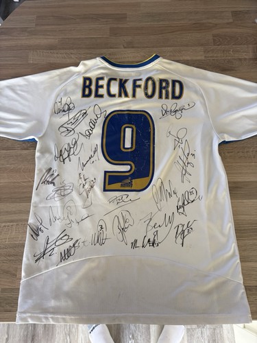 Leeds united signed - united,