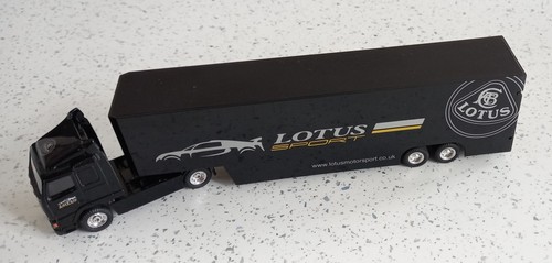 Volvo race transporter lotus - volvo,