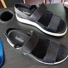 LADIES SIZE 5 HOTTER SANDLES - BLACK - NEW