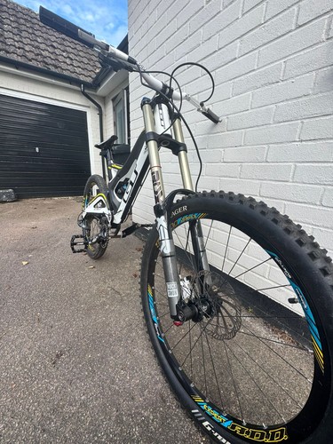 2013 fury carbon atherton - fury,
