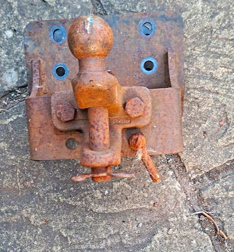 Toyota hilux towbar hitch - towbar,