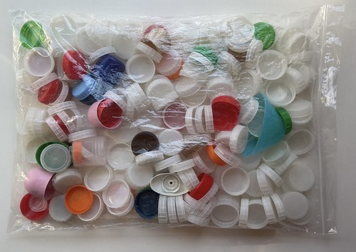 200 mixed assorted plastic - assorted,