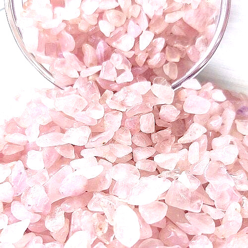 Rose quartz crystal chips - rose,