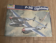L283 Revell Model Kit 85-5479 - P-38J Lightning - 1/48 - Sealed