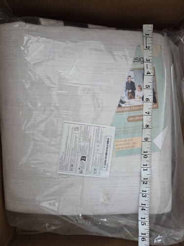 Brand new polyester rug home - brand,