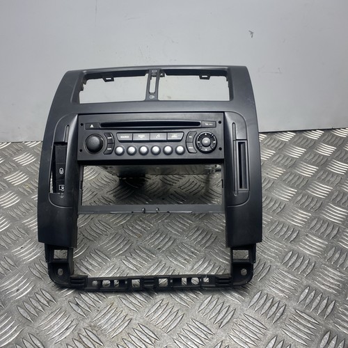 Peugeot 207 stereo head unit - 207,