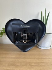 Dr Martens Heart black smooth