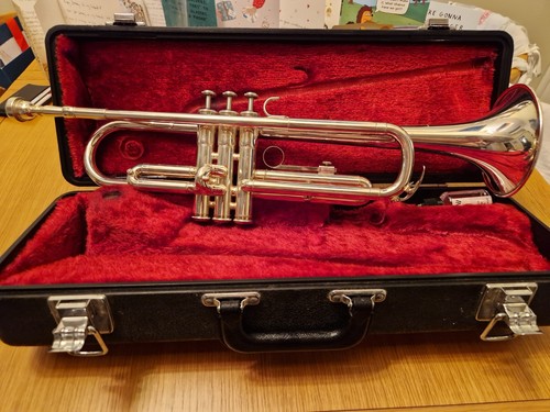 Yamaha ytr1335 trumpet - yamaha,