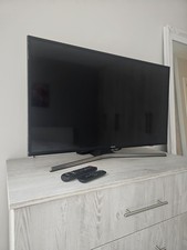 Samsung KU6000 43" UHD 4K Smart TV with Stand 6 Series Flat