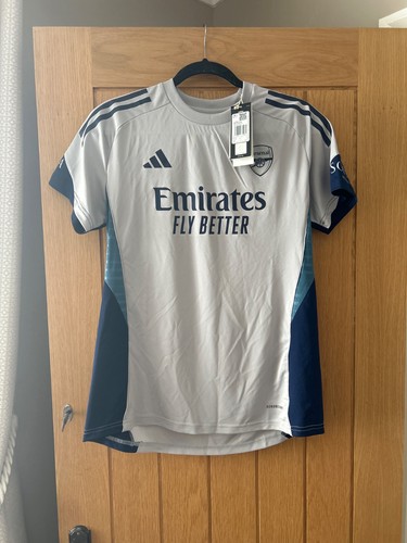 Arsenal training shirt size - arsenal,
