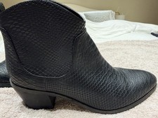 UGG Snakeskin Leather Black